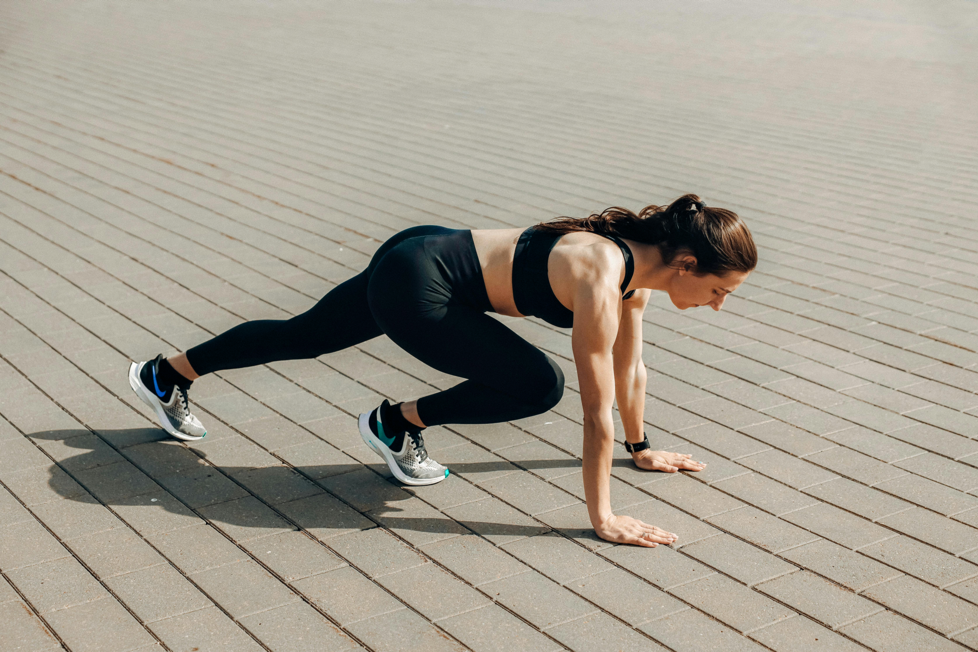 How to Build Muscle for Women: Nutrition, Training & The Few Supplements Worth Using